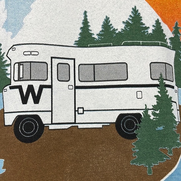 Winnebago T Shirt I Get Around Sz Medium NWOT - Picture 3 of 4
